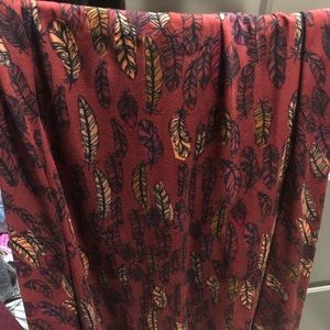 Lularoe maxi skirt xxs NWT feathers